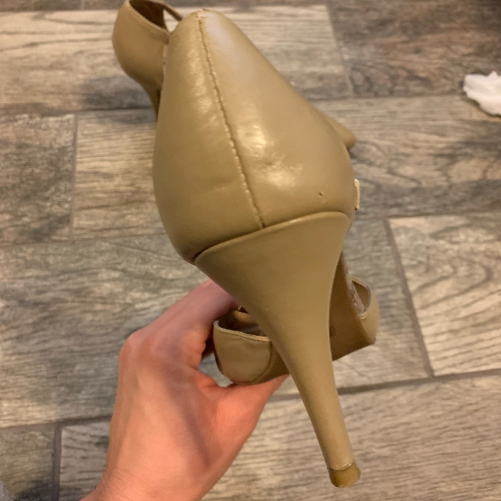 Moda Tan Heels🖤 - Picture 7 of 8
